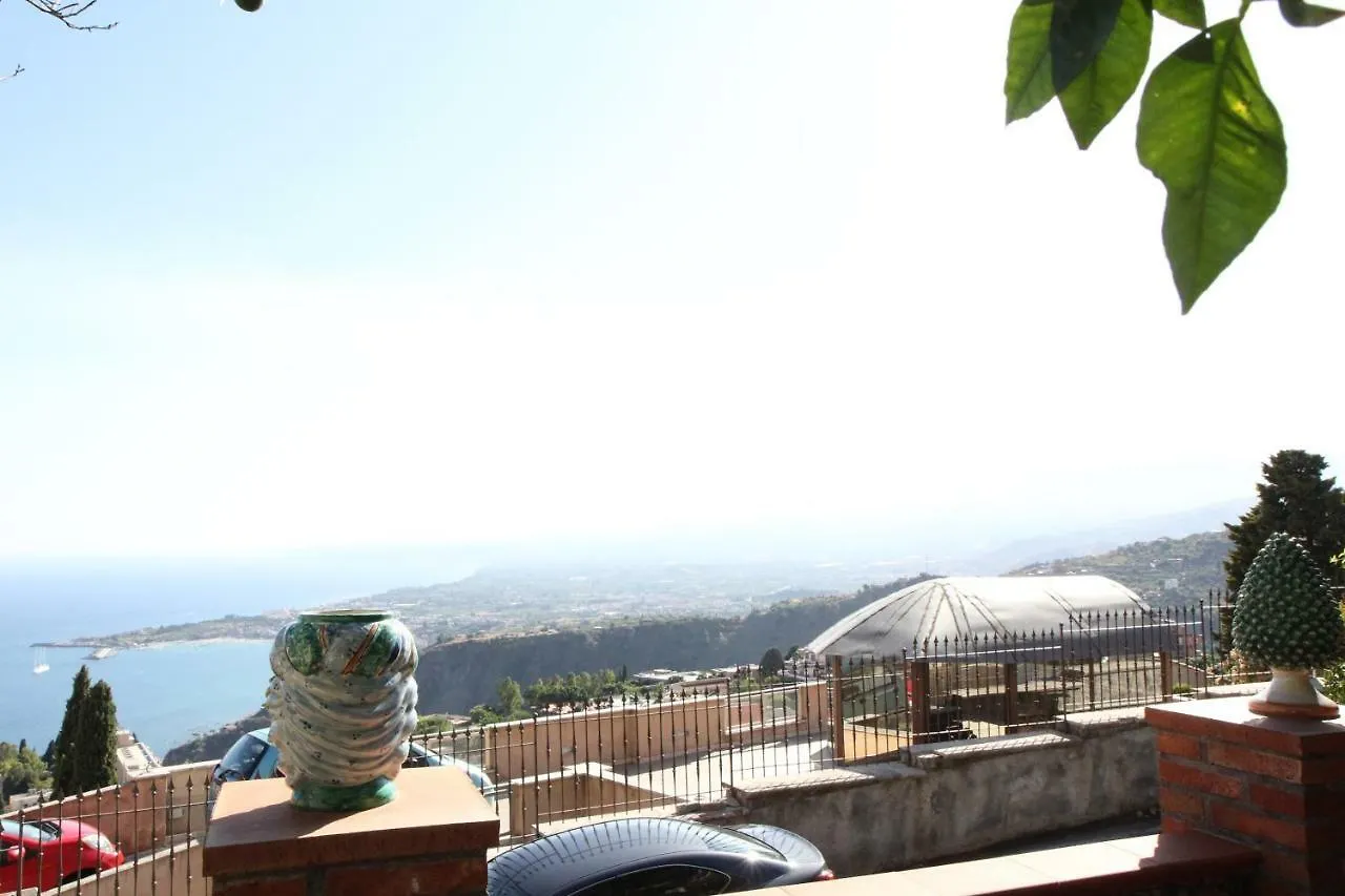 Sicula 0*, Taormina Italien