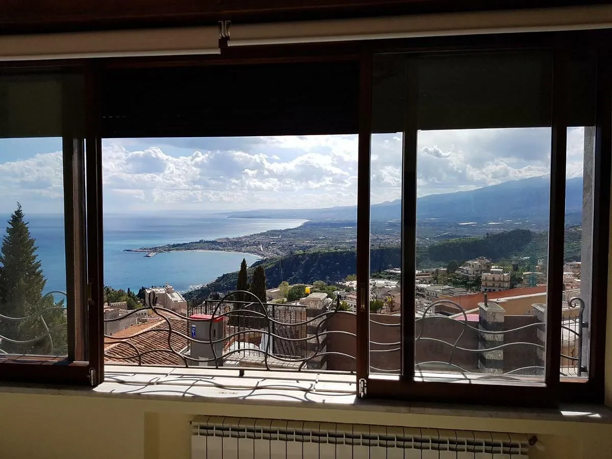 Sicula 0*, Taormina